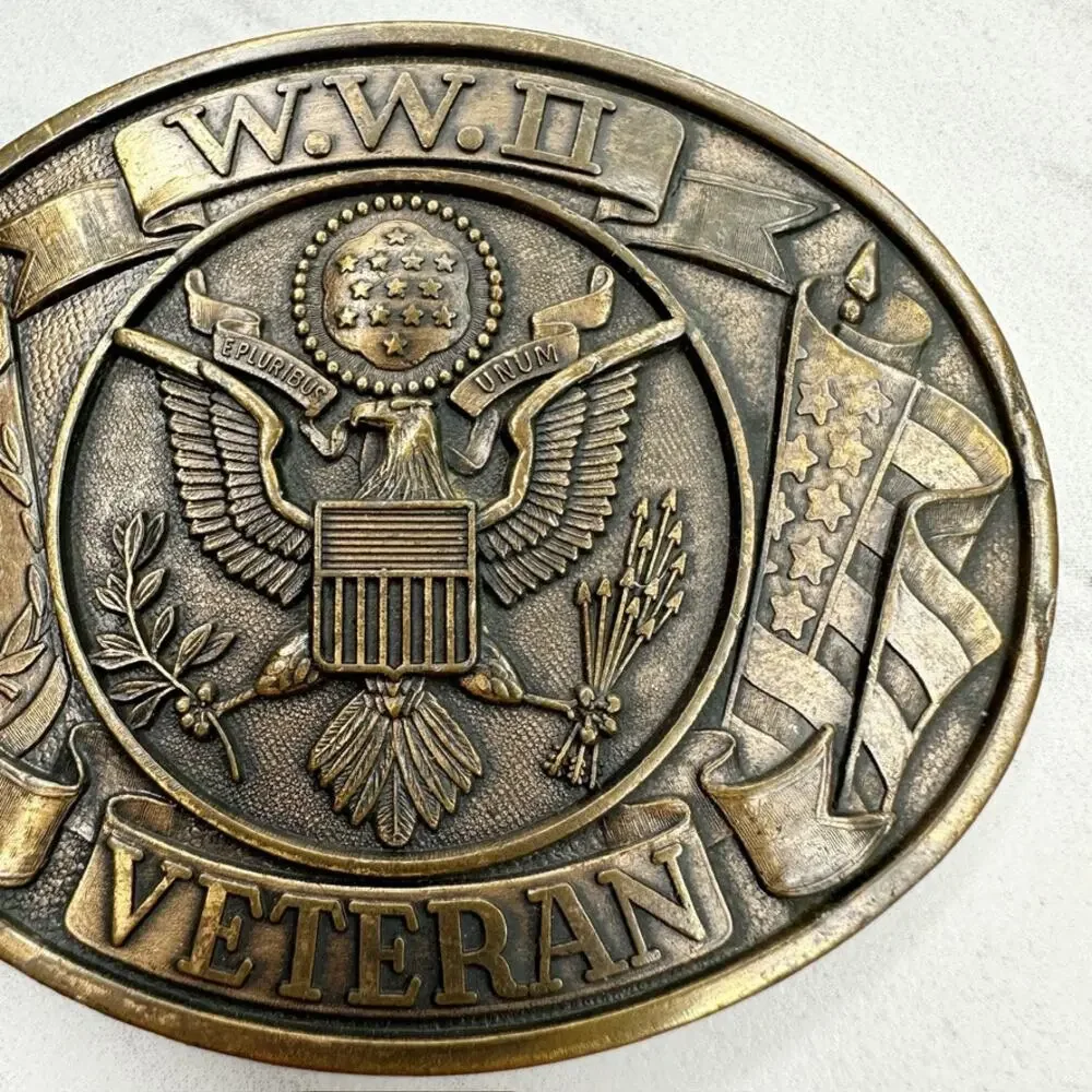 Vintage WWII Veteran Belt Buckle Brass Tone Great Seal Eagle E Pluribus Unum ✨